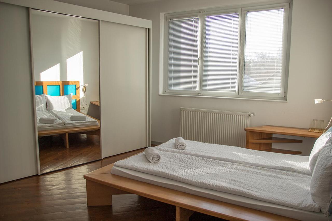 The Zen Hotel - Posticum Nagyvárad Kültér fotó