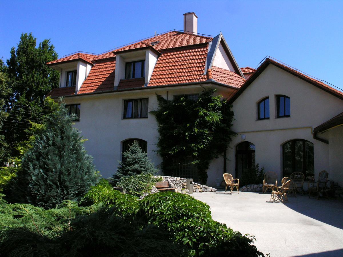 The Zen Hotel - Posticum Nagyvárad Kültér fotó